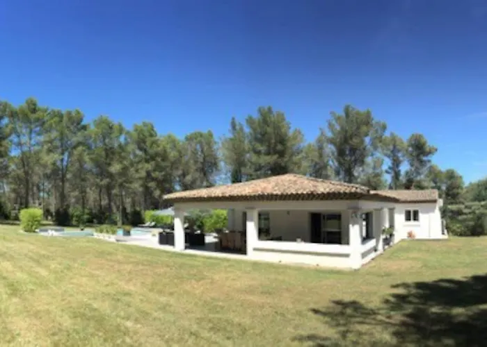 Villa Au Coeur De La Pinede Avec Piscine Privee